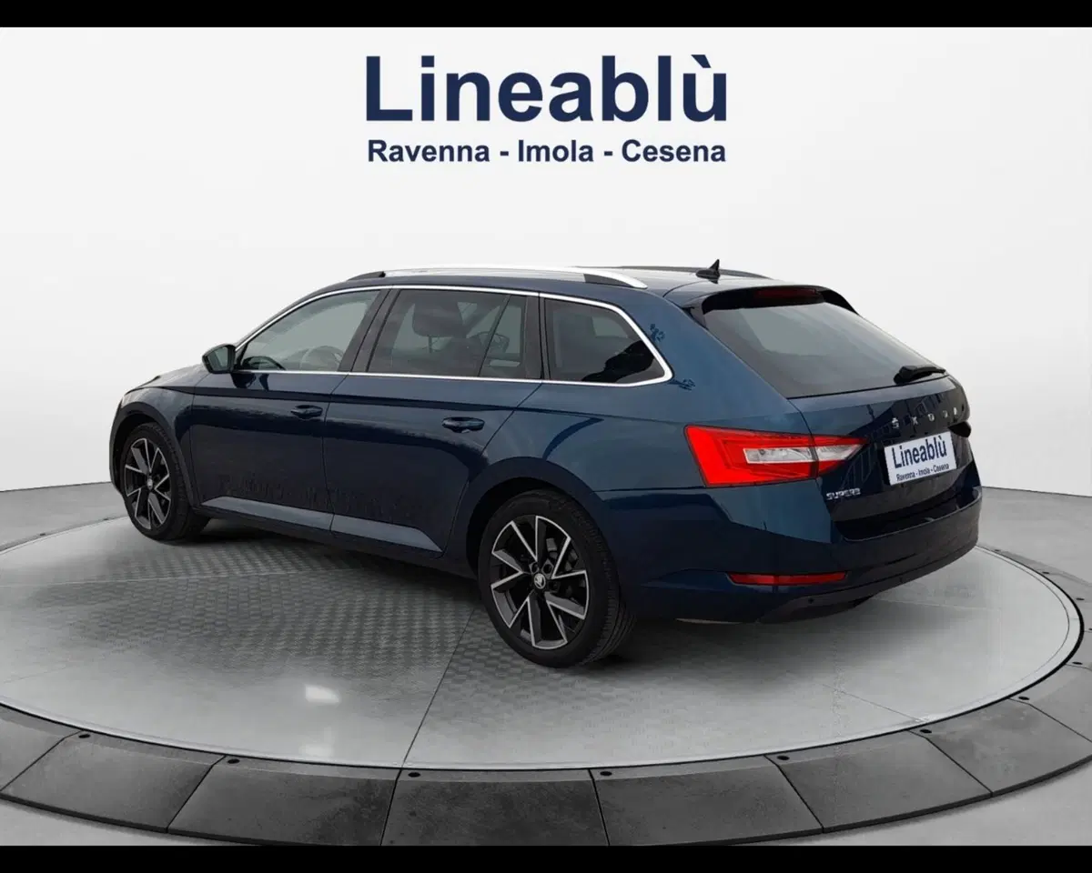 Skoda Superb Station Wagon usata a Ravenna (2)
