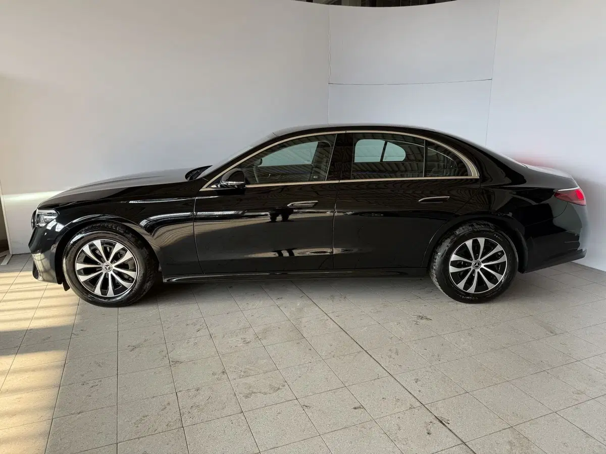 Mercedes-Benz Classe E usata a Monza e Brianza (4)