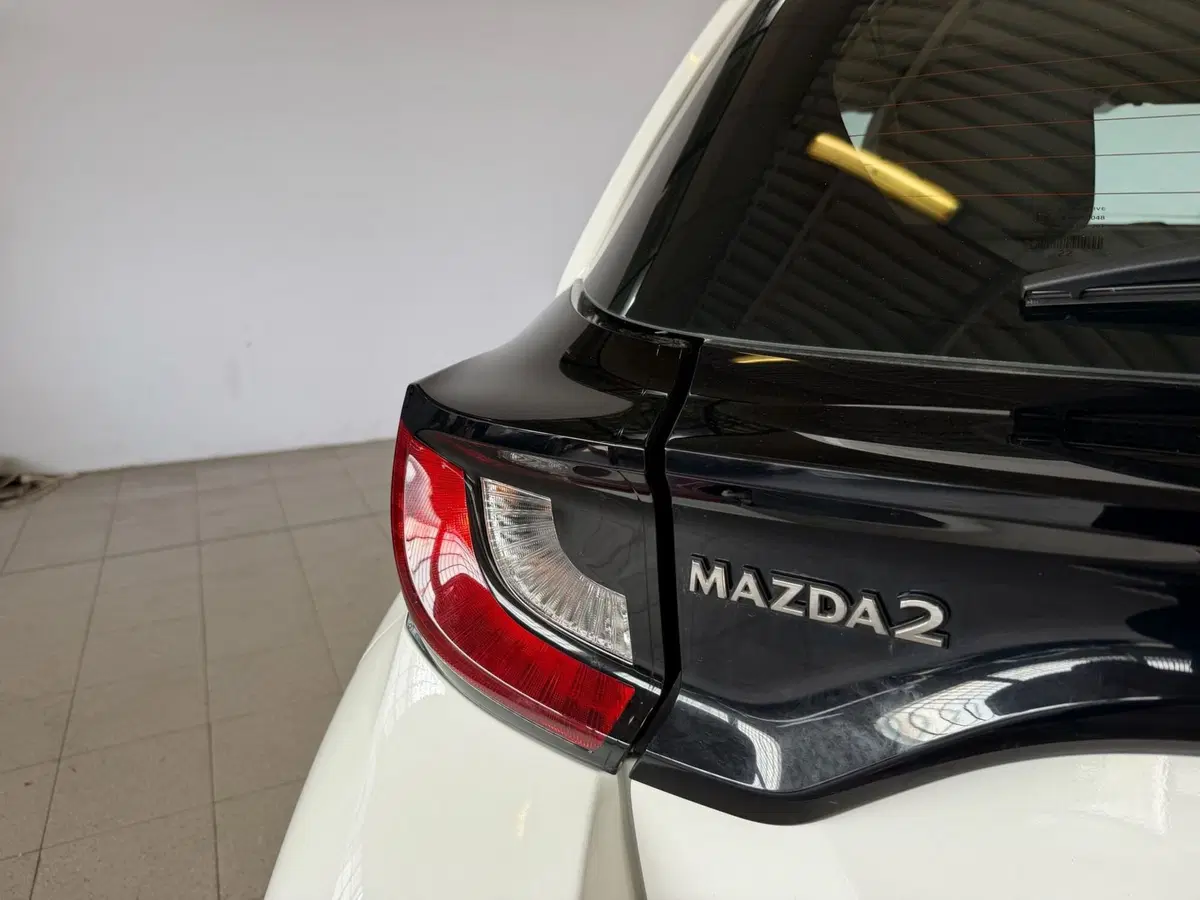 Mazda Mazda2 Hybrid usata a Monza e Brianza (16)