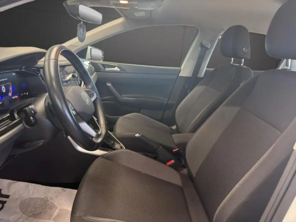 Volkswagen Polo usata a Milano (10)