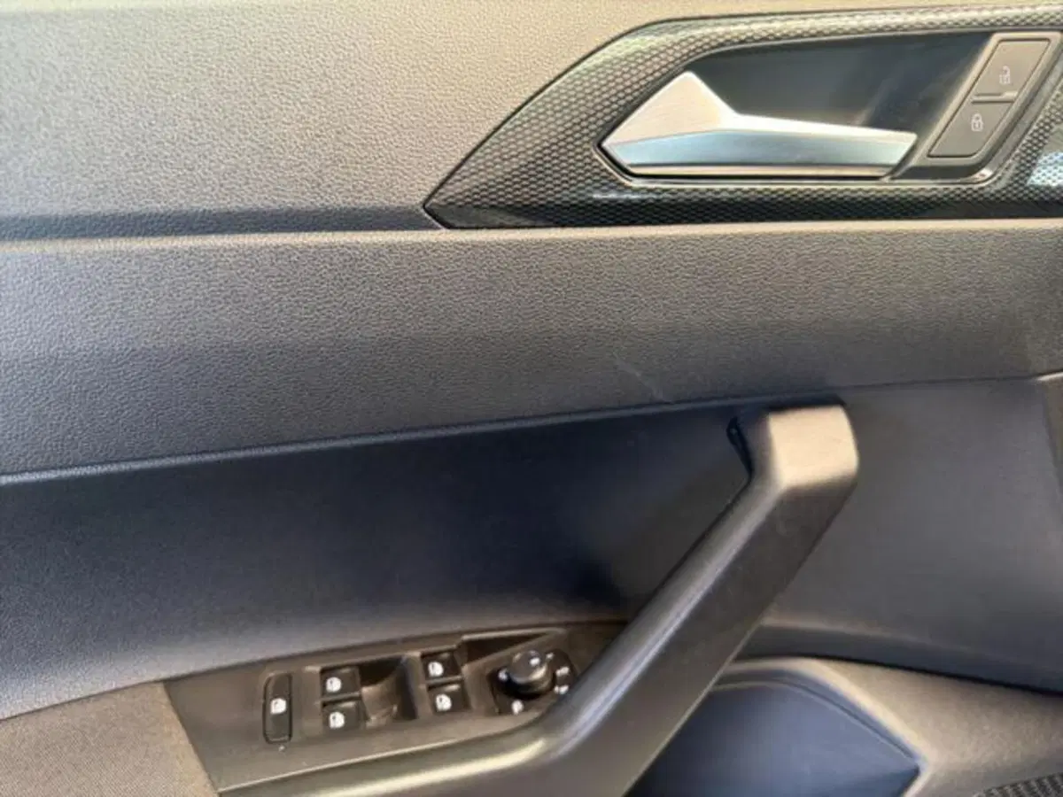 Volkswagen Polo usata a Milano (14)