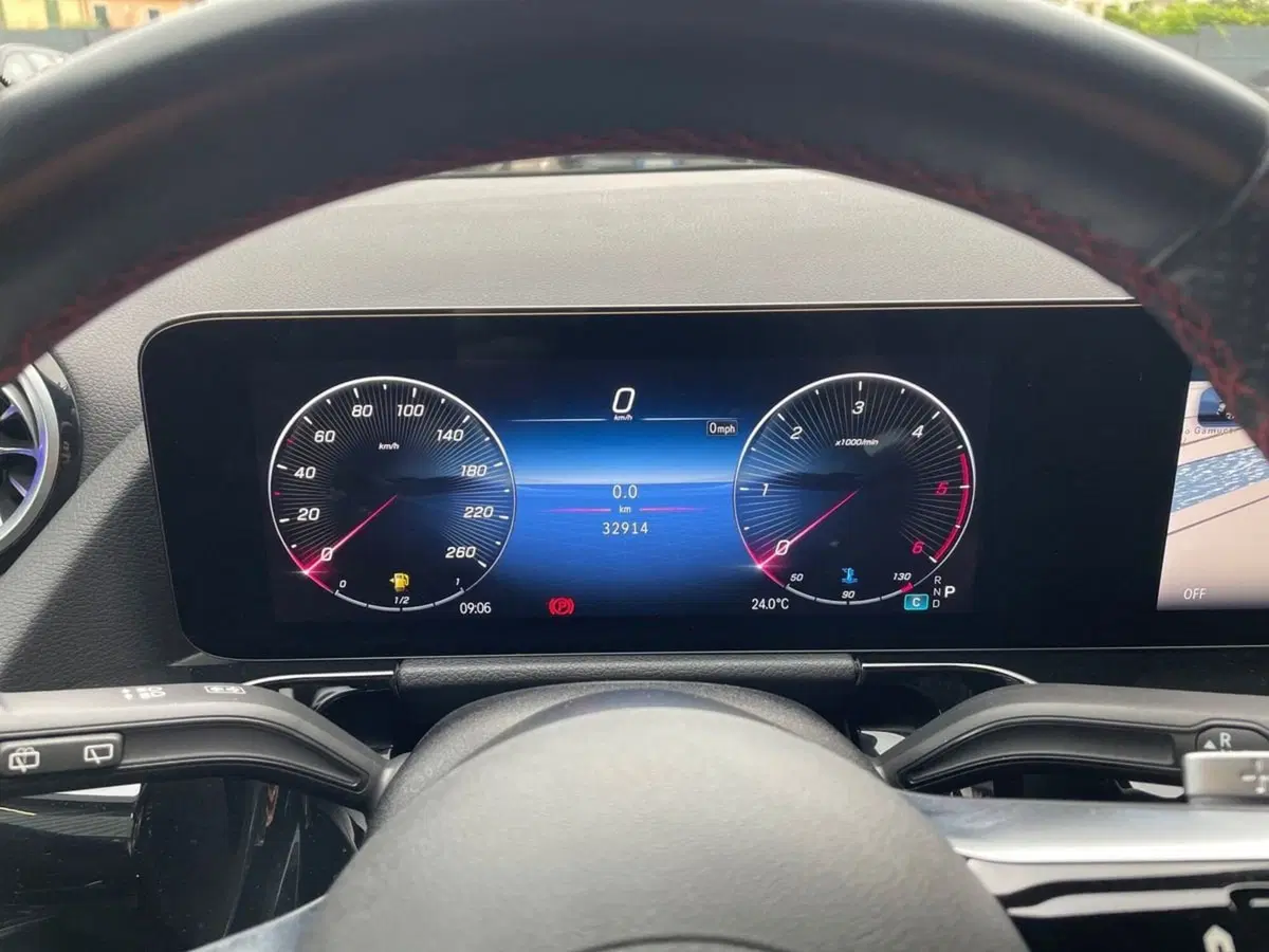 Mercedes-Benz GLA SUV usata a Firenze (13)
