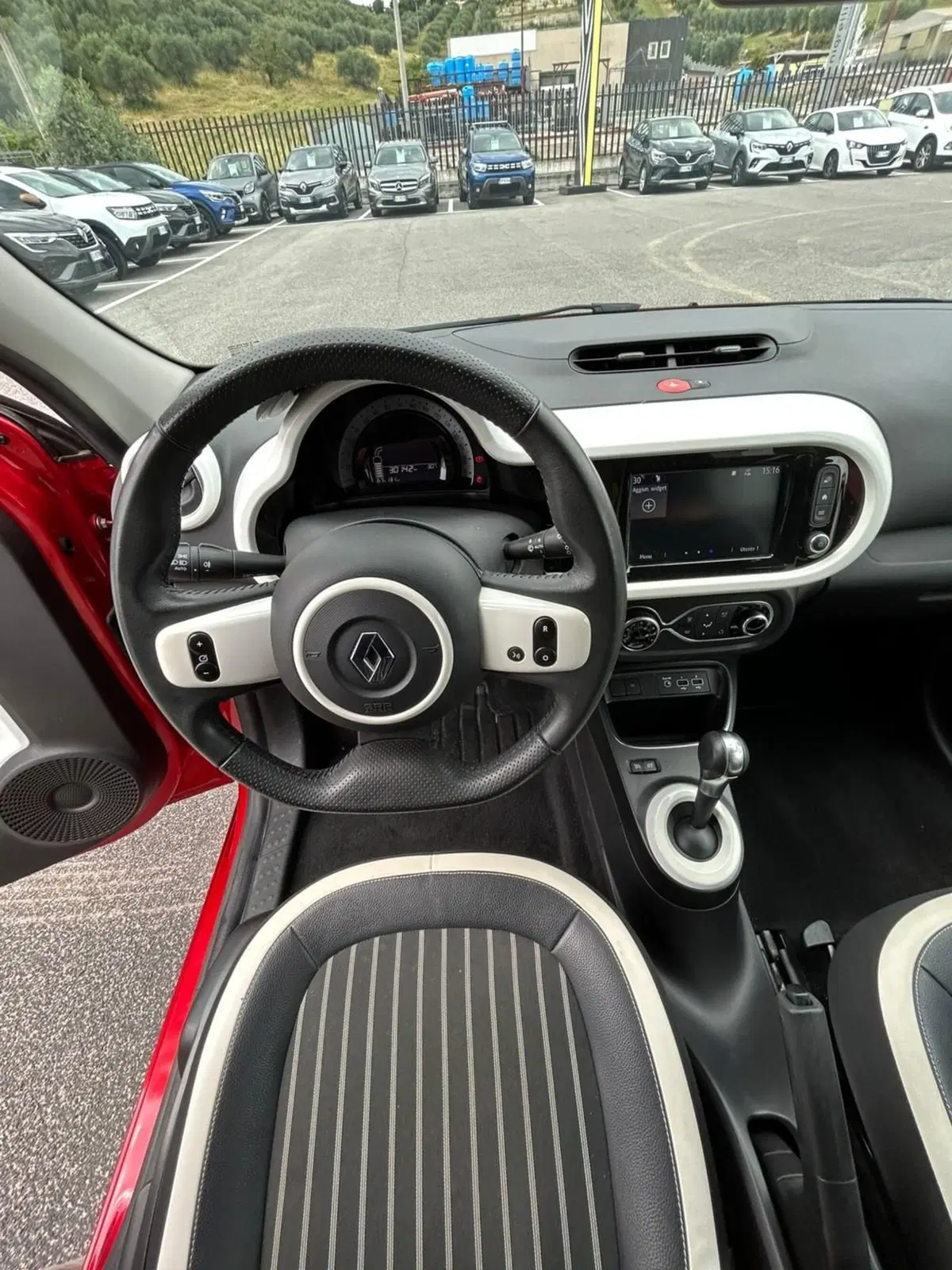 Renault Twingo usata a Roma (10)
