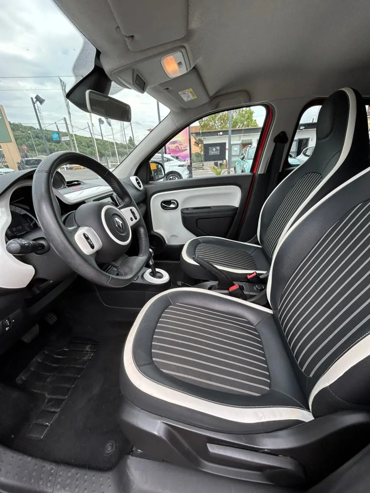 Renault Twingo usata a Roma (9)