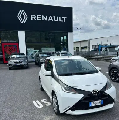 Toyota Aygo 1.0 VVT-i 69 CV 5 porte x-play TSS MMT del 2018 usata a Guidonia Montecelio
