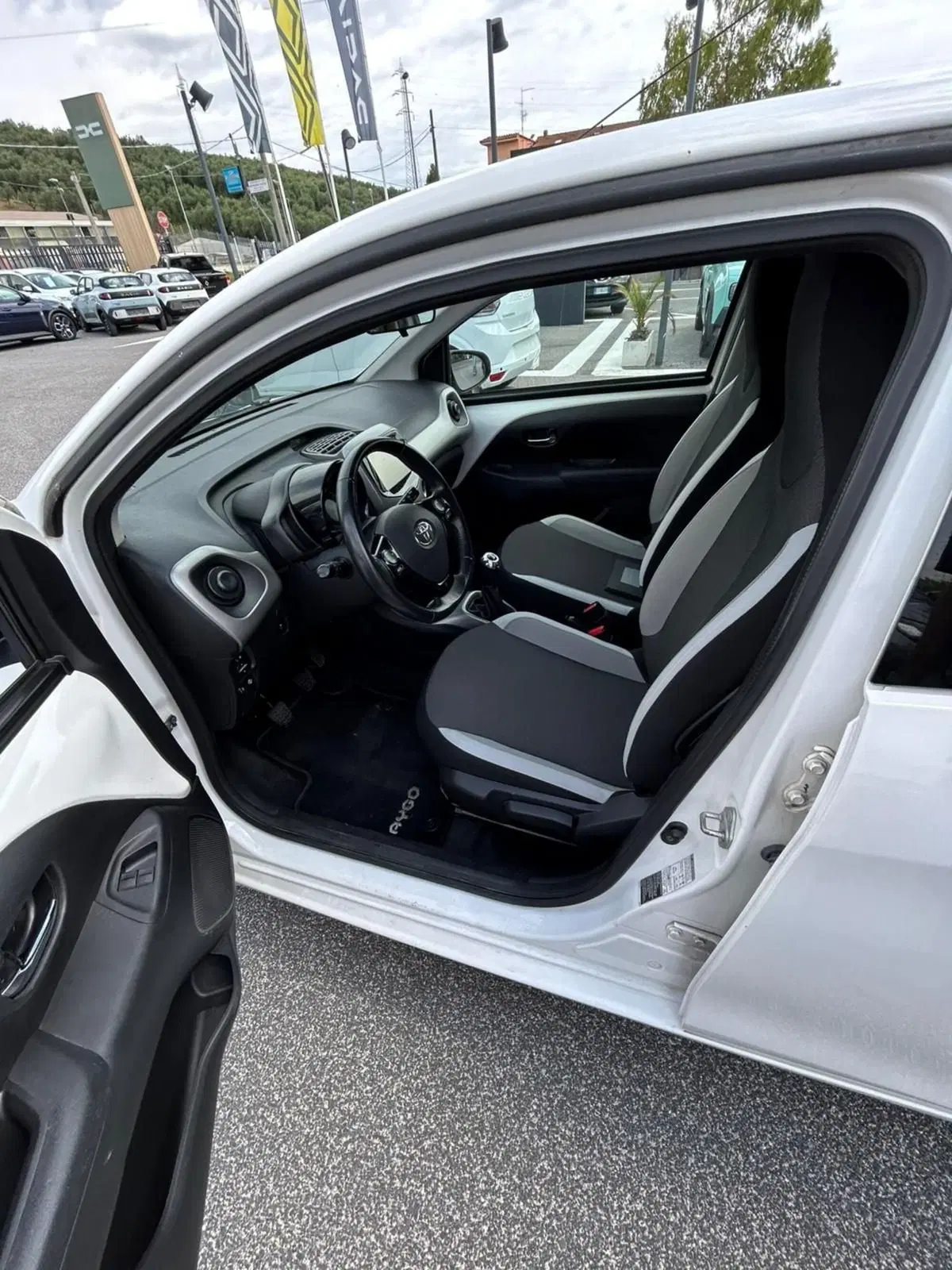 Toyota Aygo usata a Roma (4)
