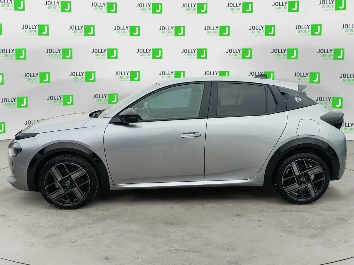 Lancia Ypsilon nuova a Frosinone (3)