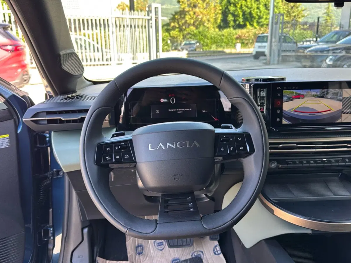 Lancia Ypsilon nuova a Frosinone (20)