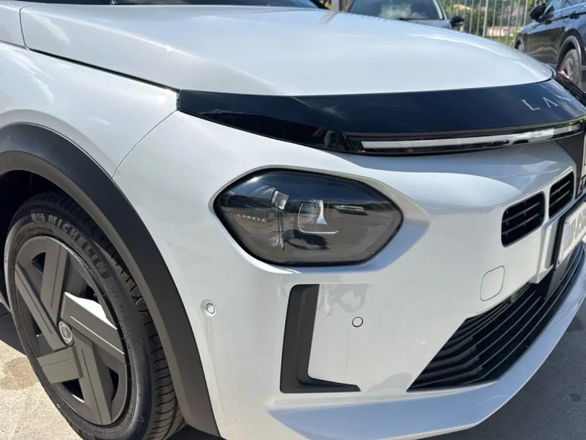 Lancia Ypsilon nuova a Frosinone (16)