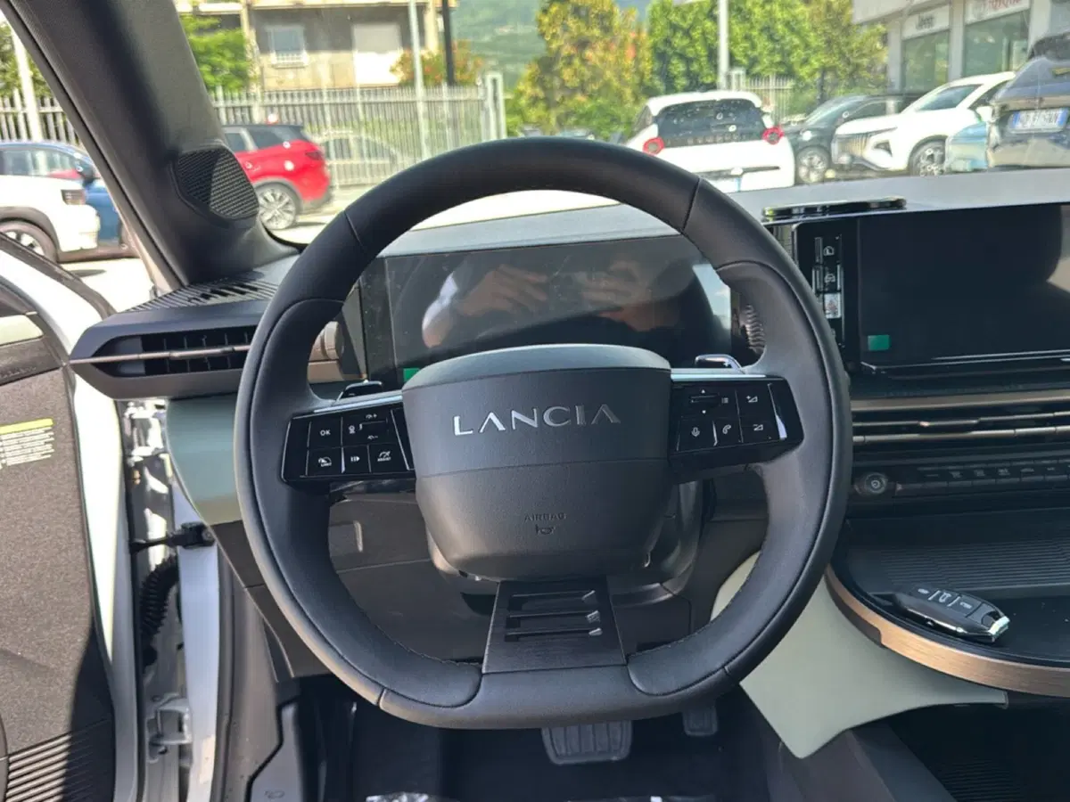 Lancia Ypsilon nuova a Frosinone (20)