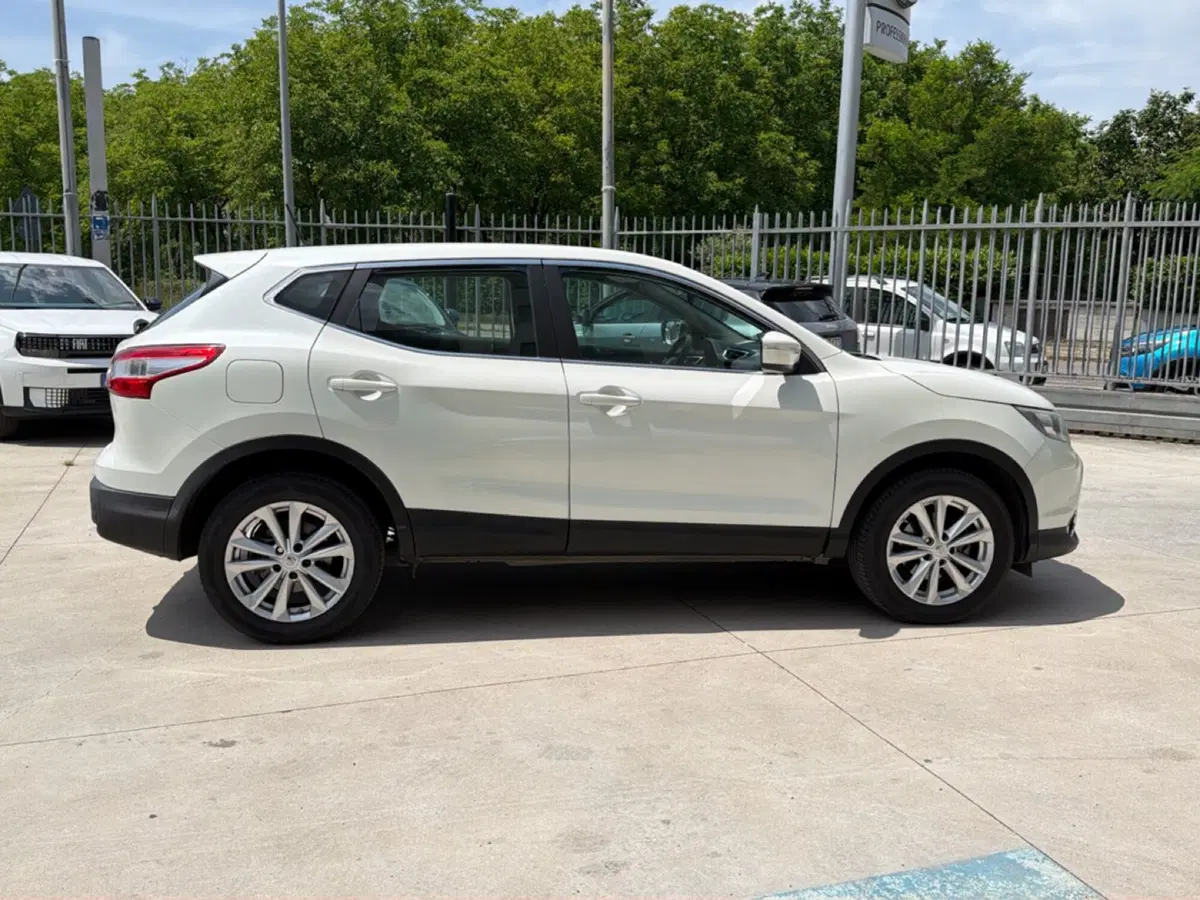 Nissan Qashqai usata a Frosinone (7)