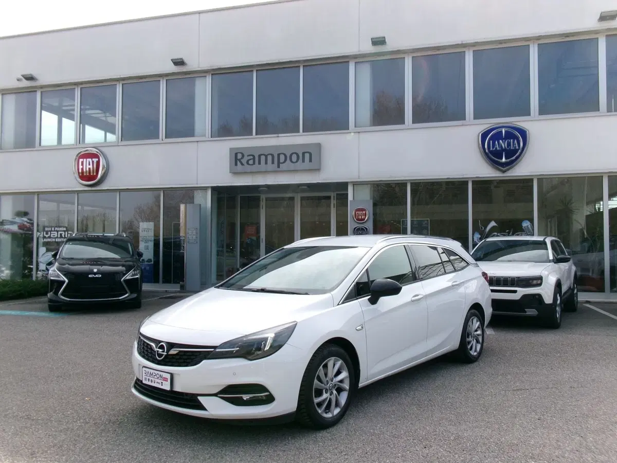Opel Astra usata a Venezia