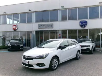Opel Astra 1.5 CDTI 122 CV S&amp;S 5 porte Business Elegance del 2022 usata a San Dona' Di Piave