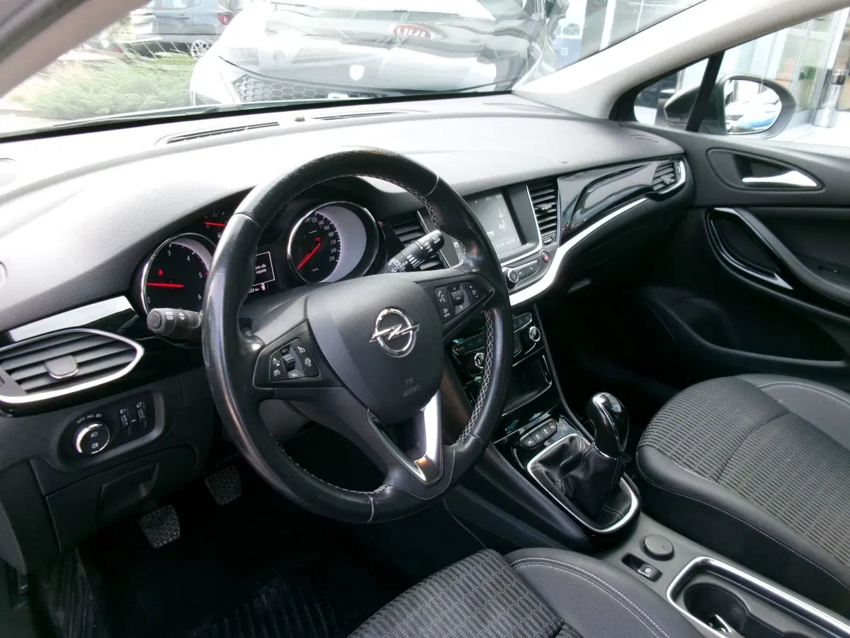 Opel Astra usata a Venezia (15)