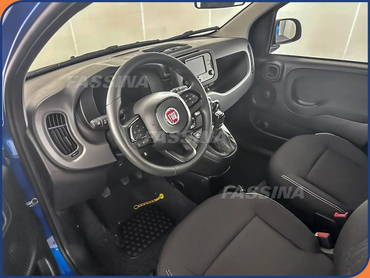 Fiat Pandina nuova a Milano (8)