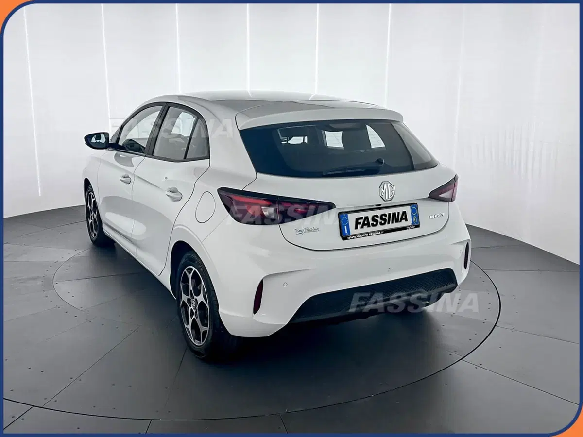 Mg MG3 nuova a Milano (4)