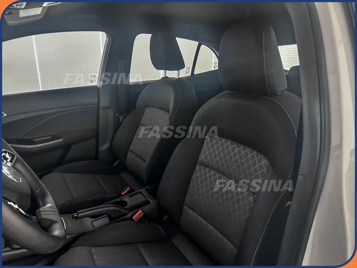 Mg MG3 nuova a Milano (8)