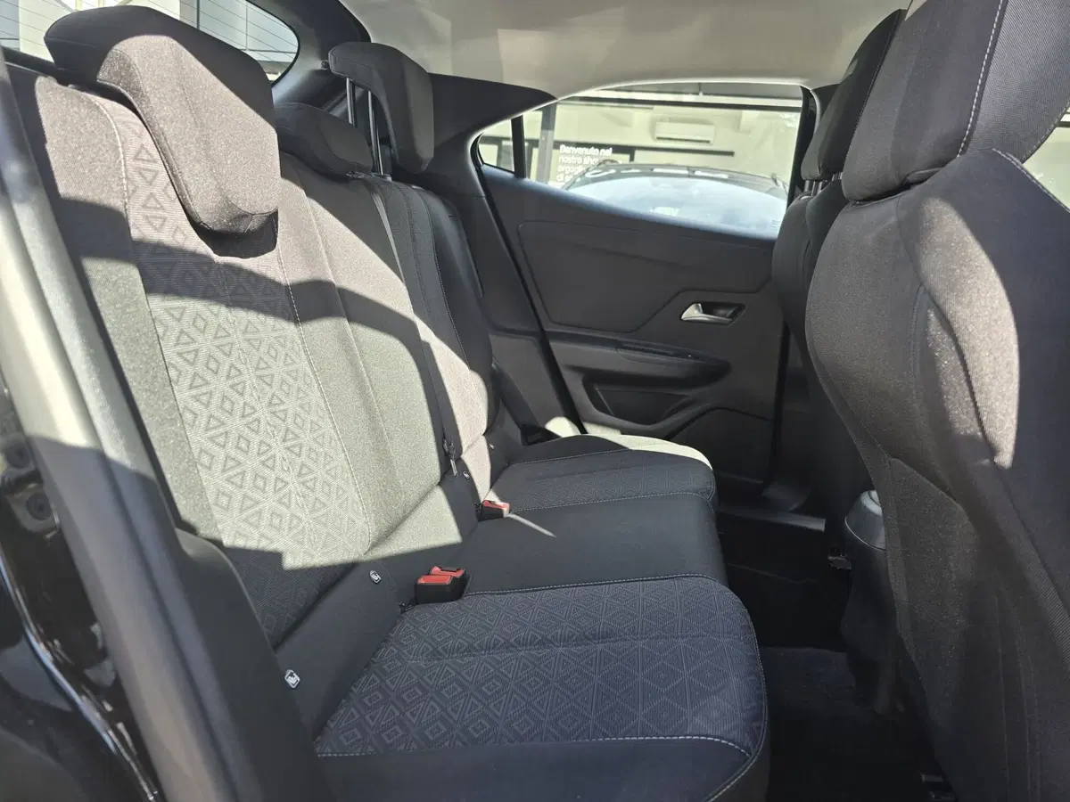 Opel Mokka usata a Massa-Carrara (13)
