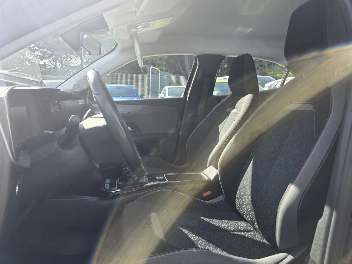 Opel Mokka usata a Massa-Carrara (15)