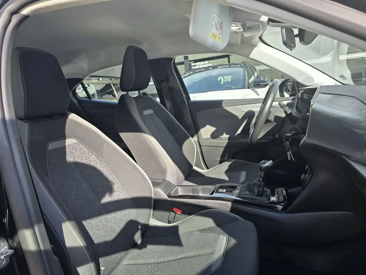 Opel Mokka usata a Massa-Carrara (5)