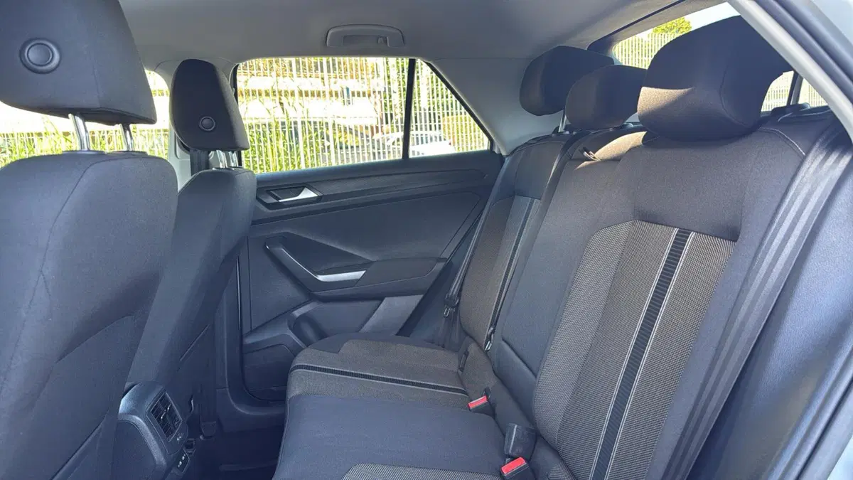 Volkswagen T-Roc usata a Massa-Carrara (13)