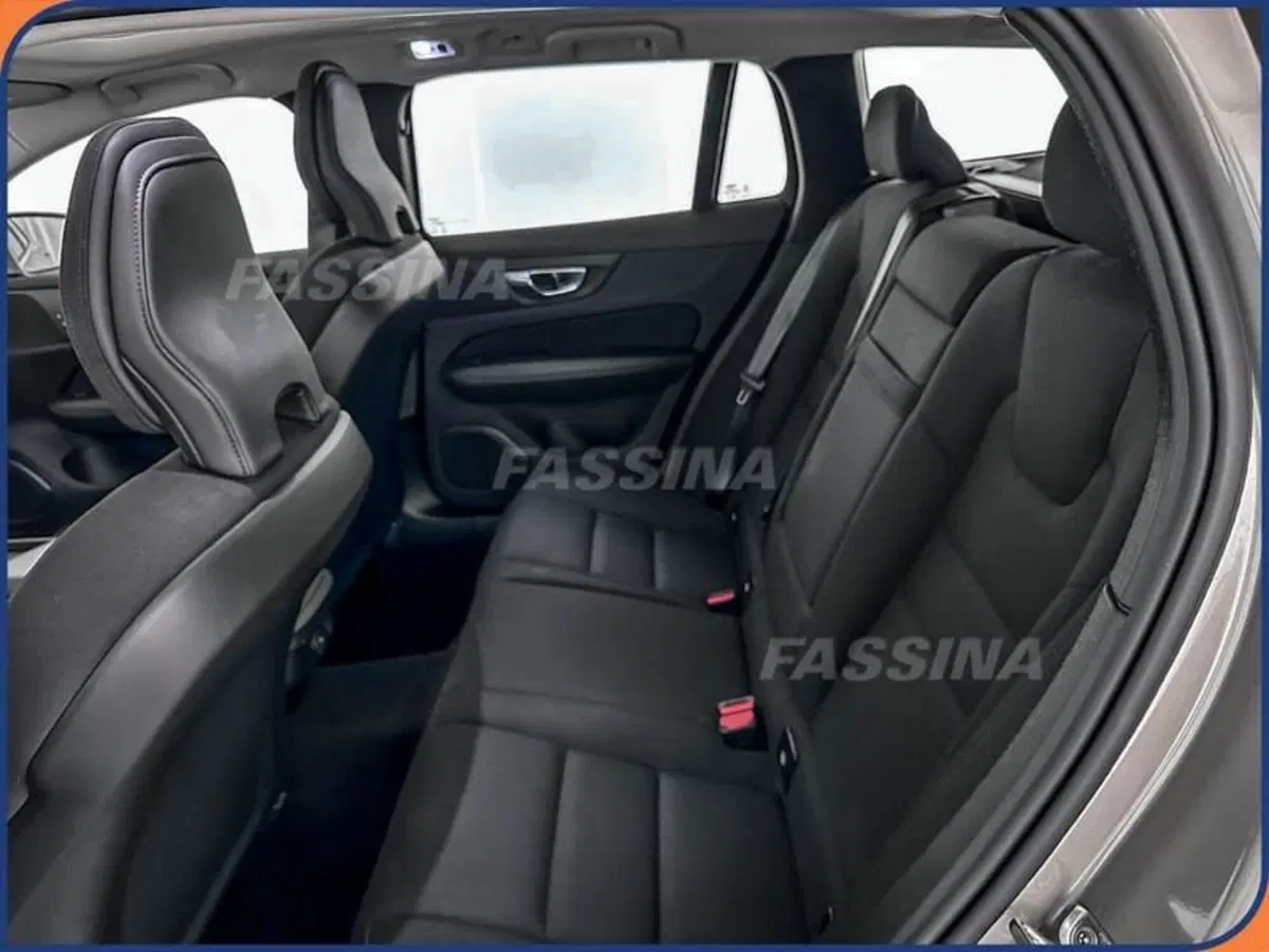 VOLVO Veicoli Commerciali V60 usata a Milano (10)