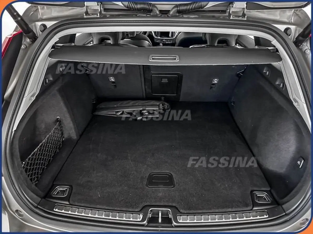 VOLVO Veicoli Commerciali V60 usata a Milano (11)
