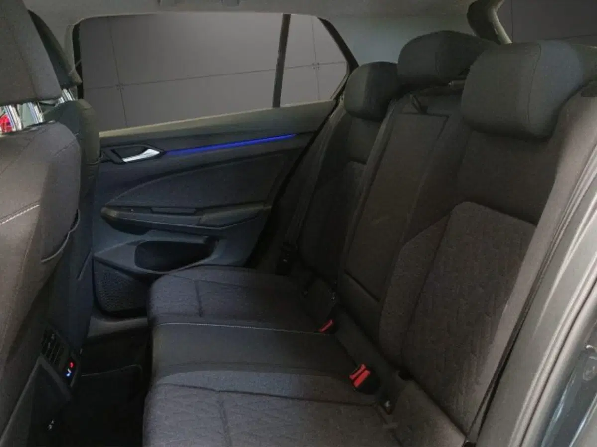 Volkswagen Golf Variant usata a Novara (14)