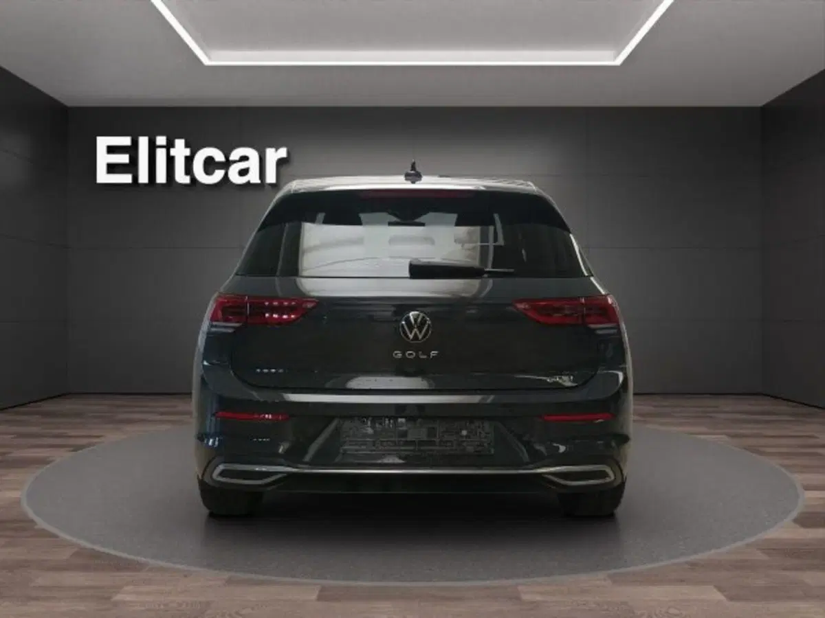 Volkswagen Golf Variant usata a Novara (4)