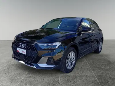 Audi A1 allstreet 30 1.0 tfsi Business 116cv s tronic del 2025 usata a Triggiano