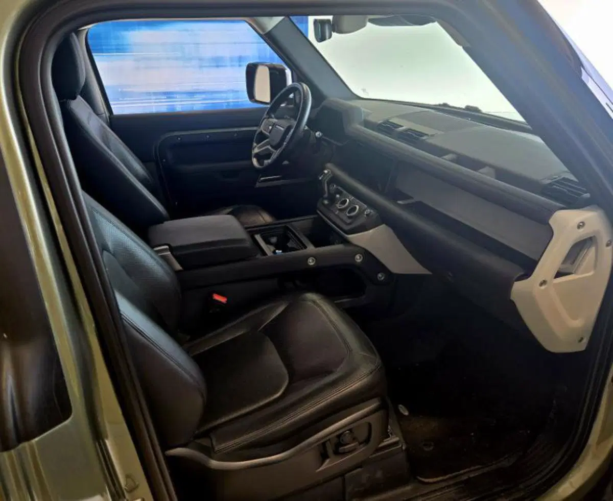 Land Rover Defender usata a Venezia (4)
