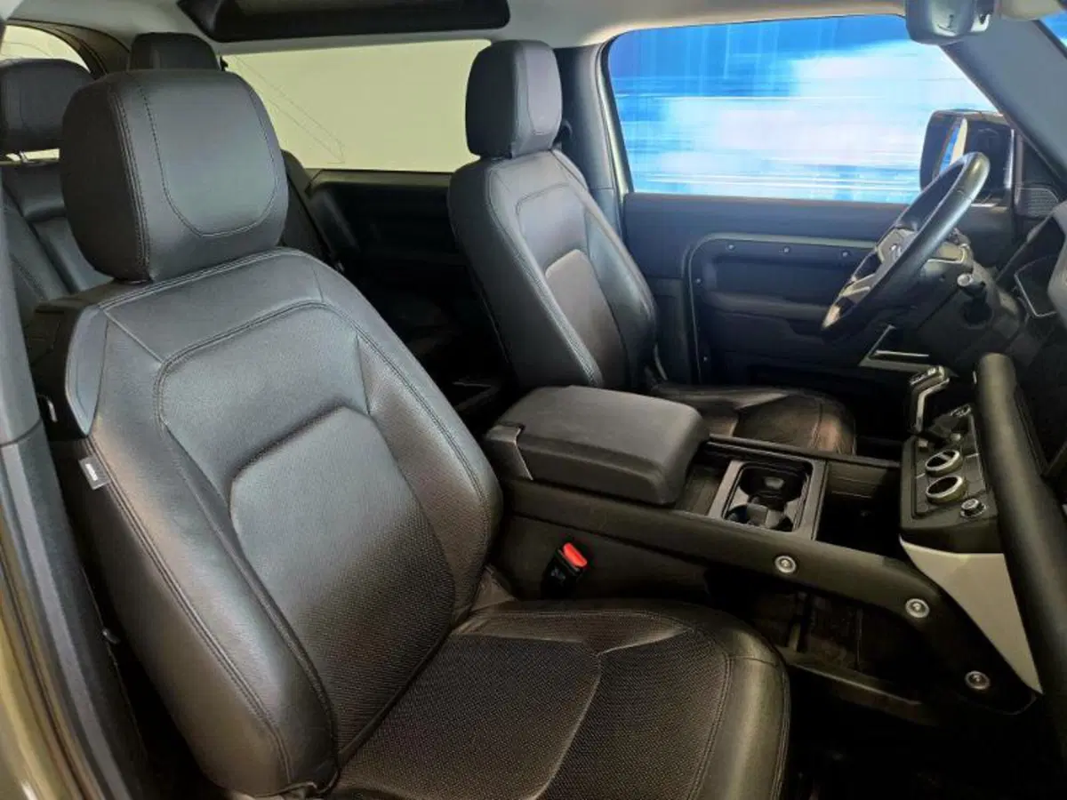 Land Rover Defender usata a Venezia (6)