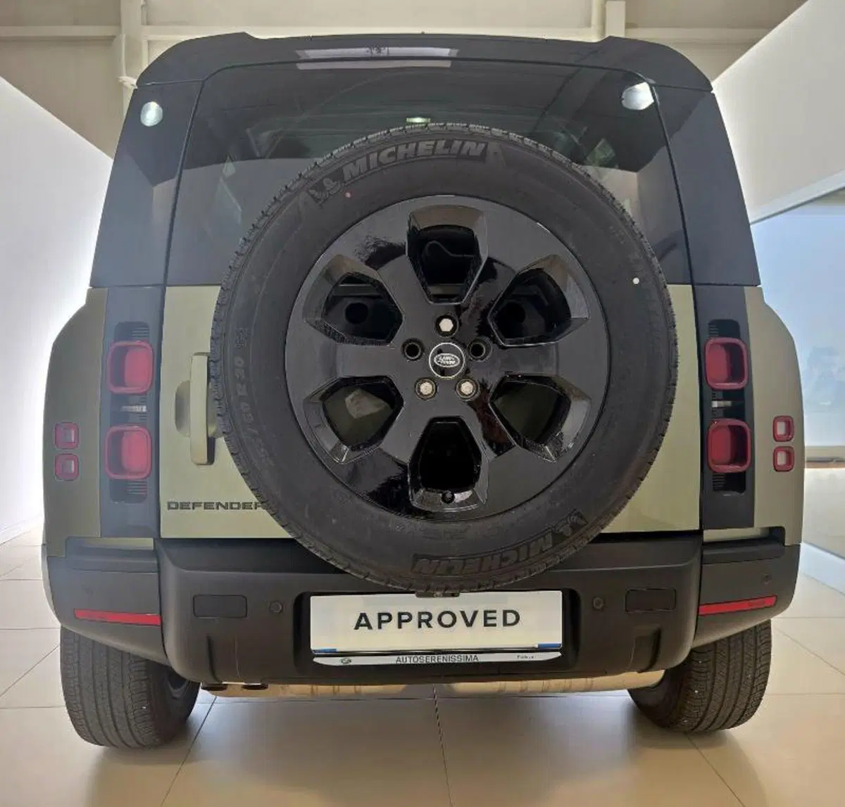 Land Rover Defender usata a Venezia (9)