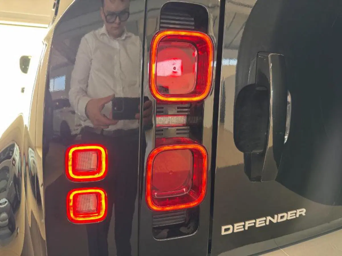 Land Rover Defender usata a Venezia (10)