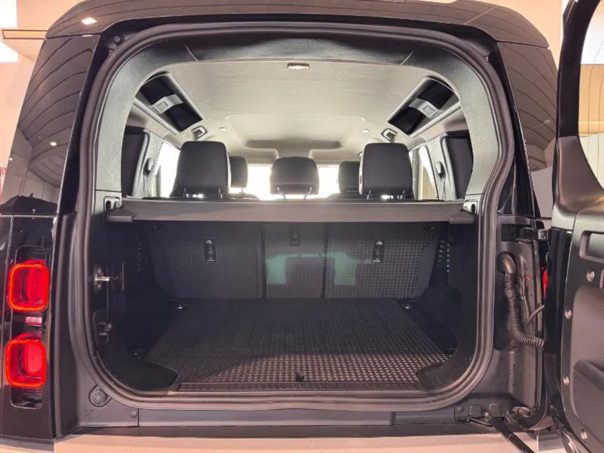 Land Rover Defender usata a Venezia (14)