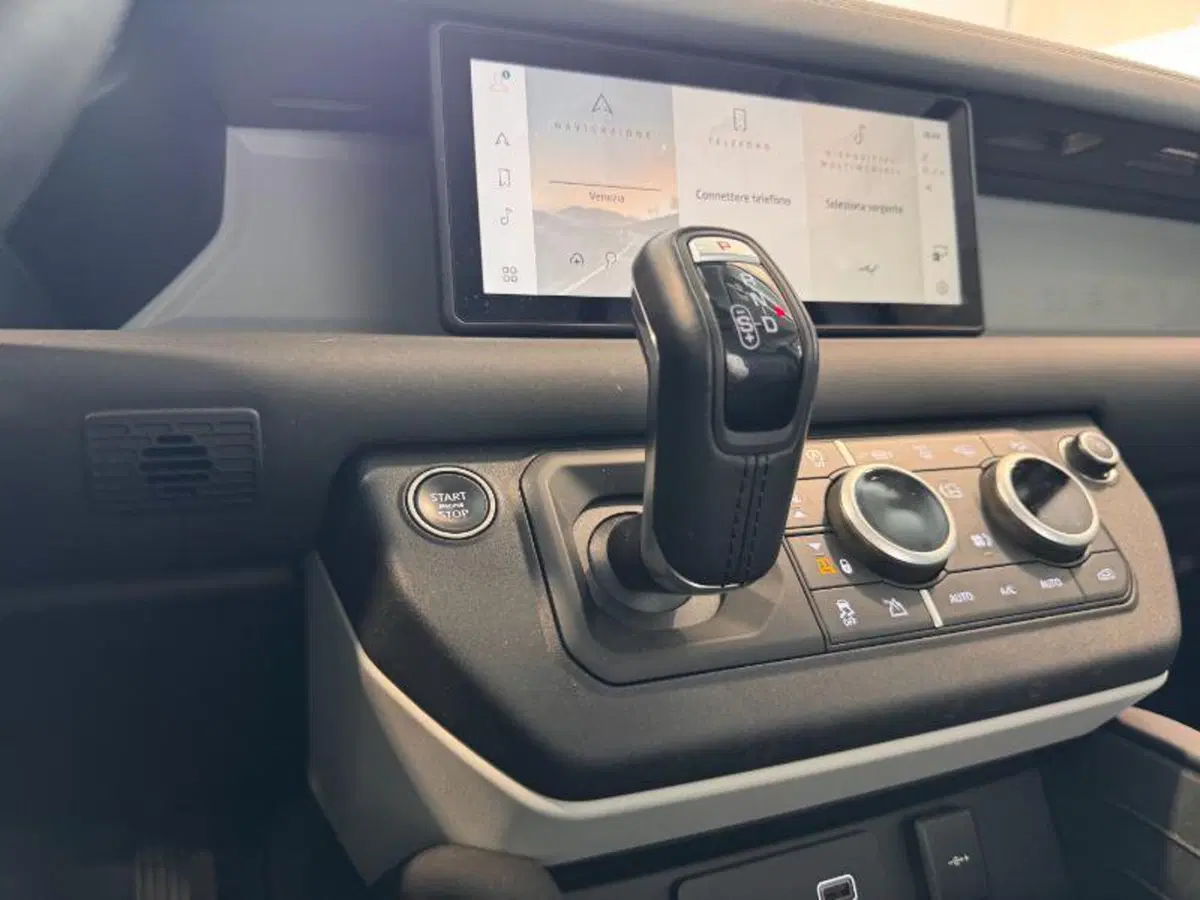 Land Rover Defender usata a Venezia (20)