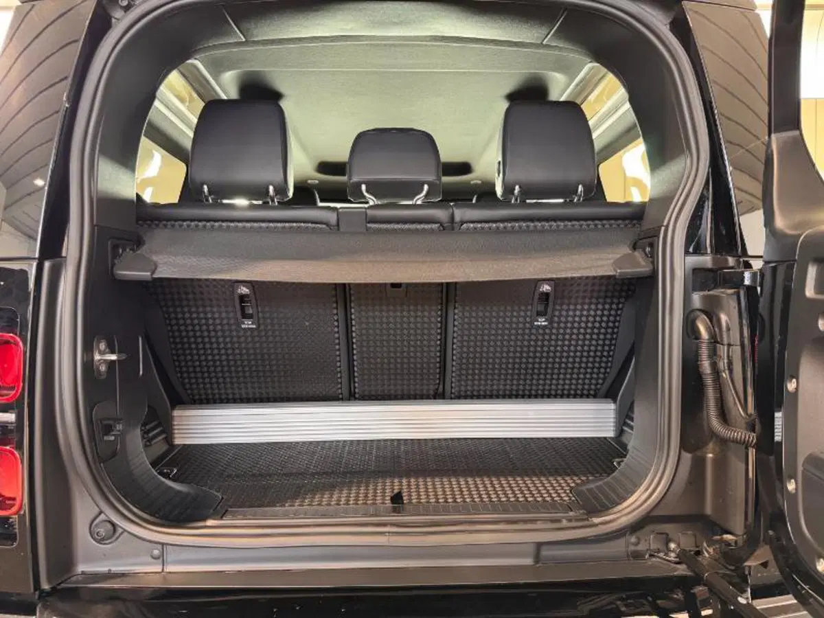 Land Rover Defender usata a Venezia (13)