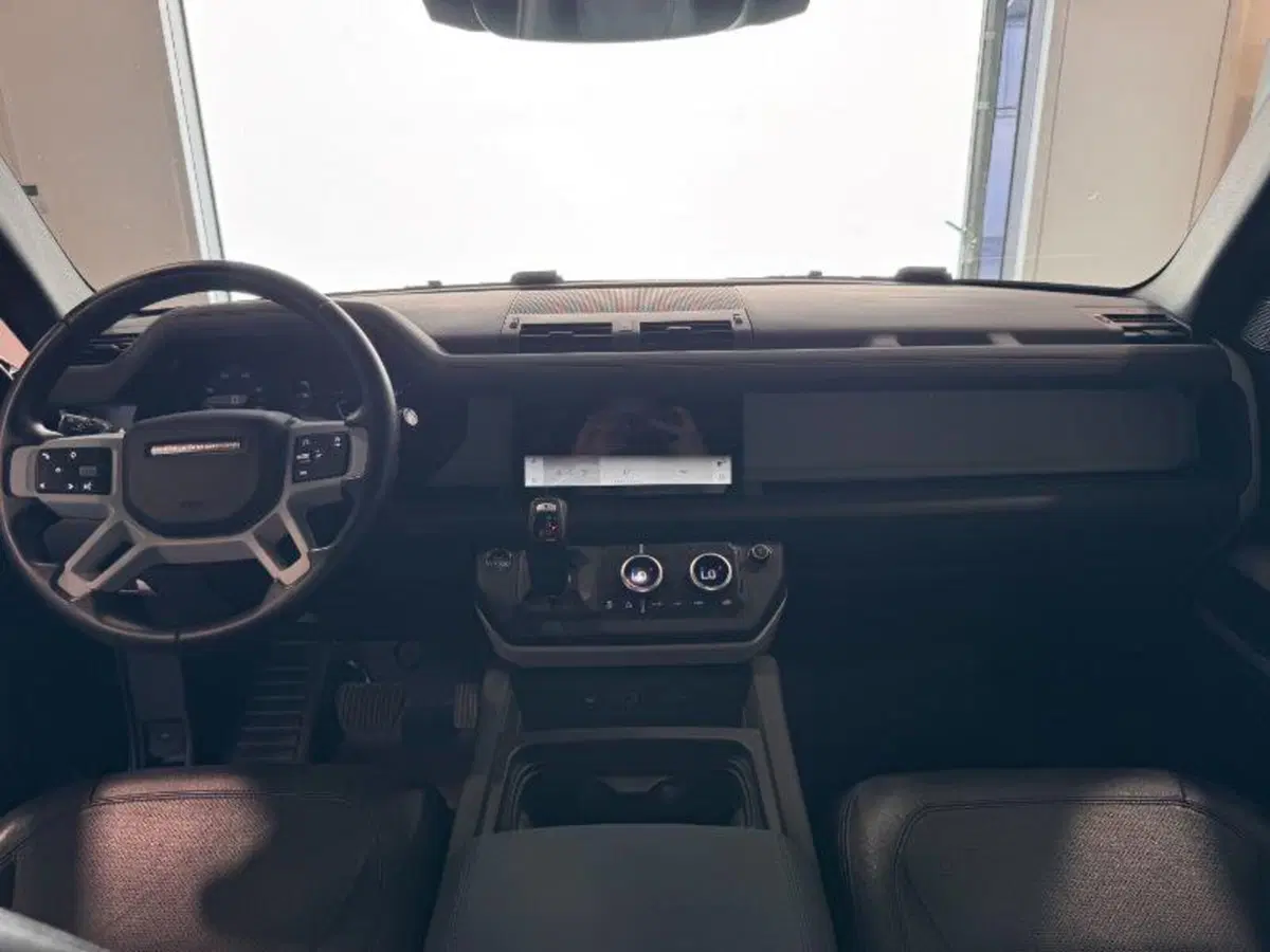 Land Rover Defender usata a Venezia (15)