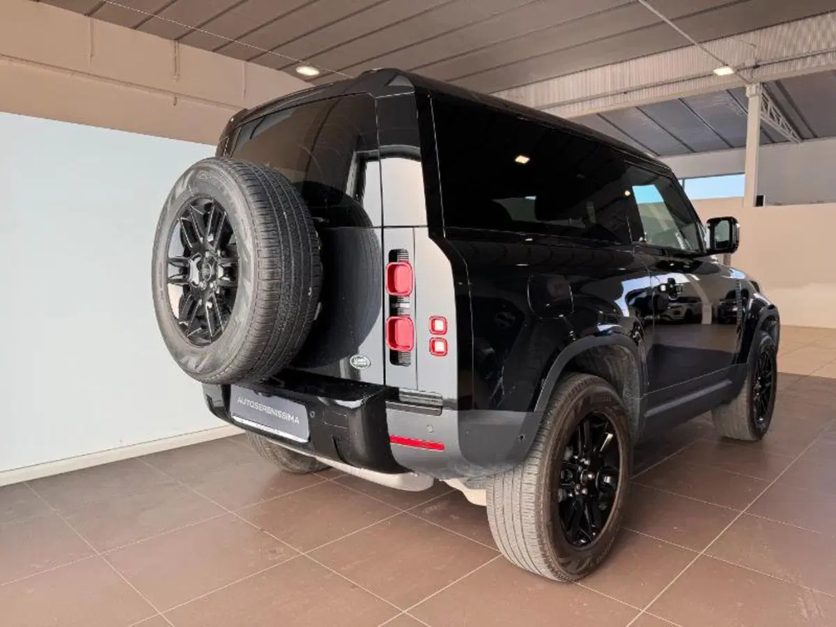Land Rover Defender usata a Venezia (5)