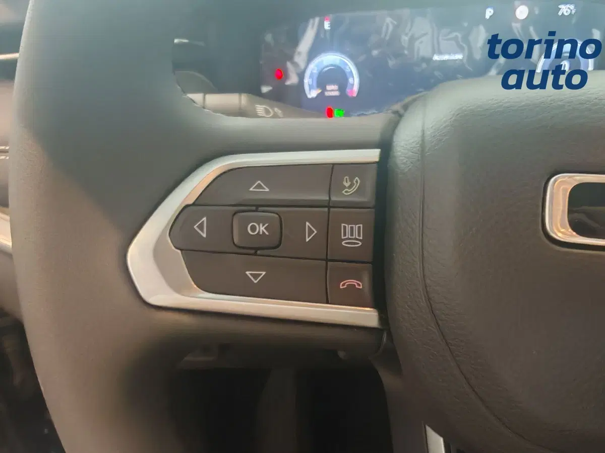 Jeep Compass nuova a Torino (13)