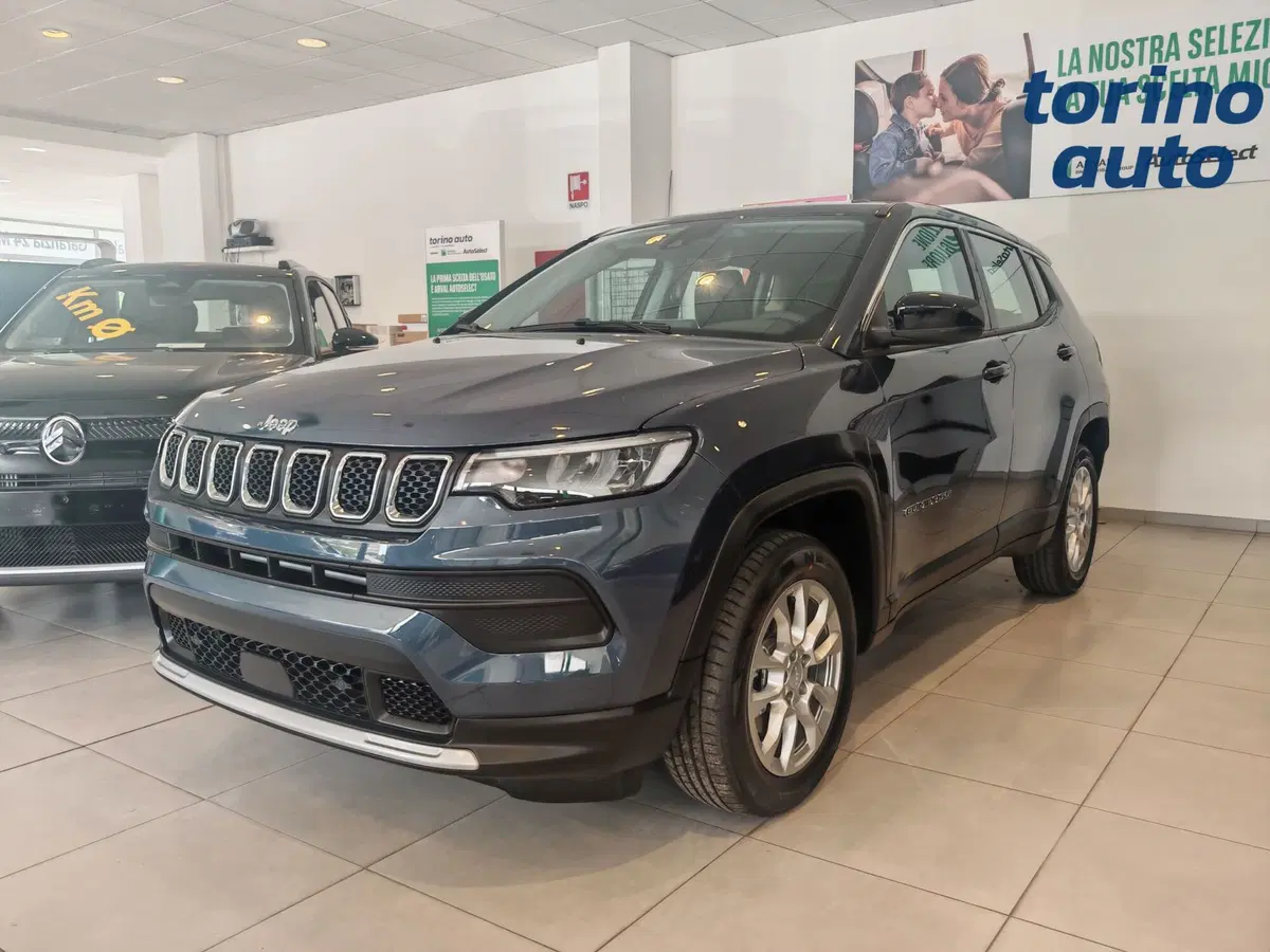 Jeep Compass nuova a Torino (2)