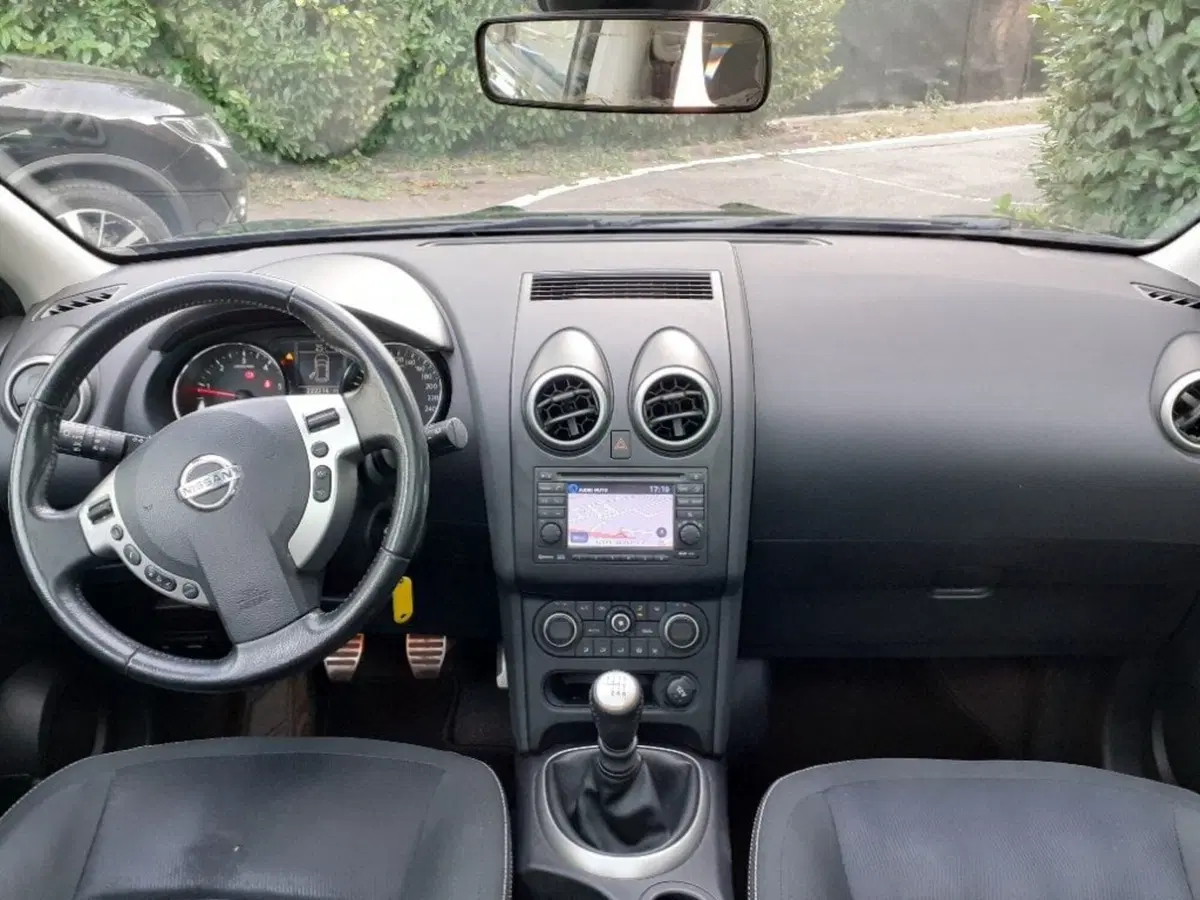Nissan Qashqai usata a Modena (10)