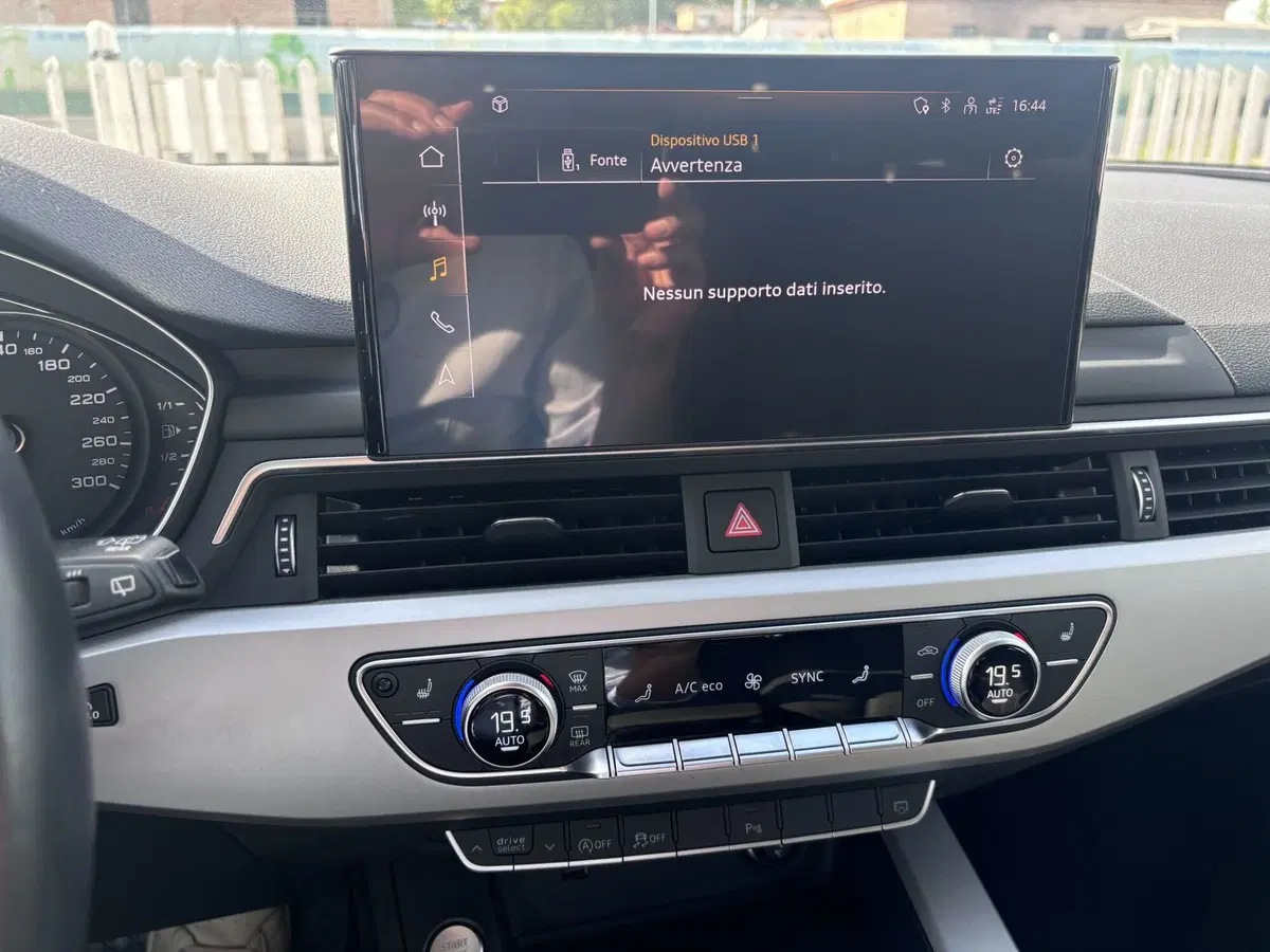Audi A4 Avant usata a Ancona (20)