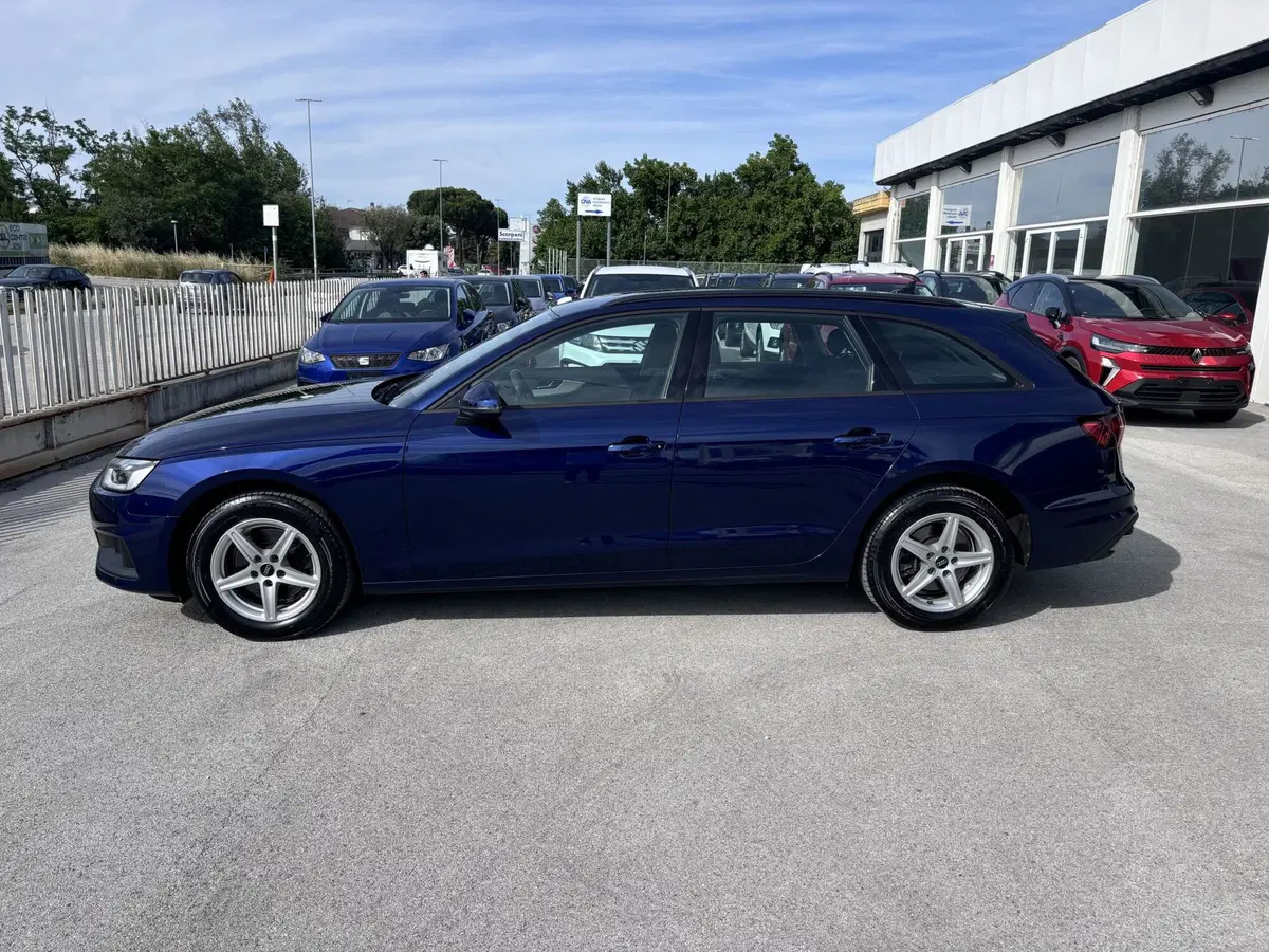 Audi A4 Avant usata a Ancona (8)