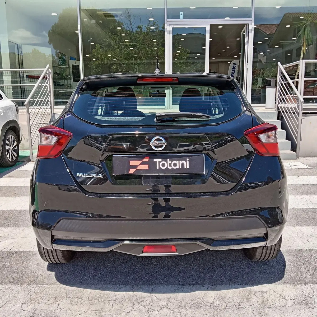 Nissan Micra usata a L'Aquila (10)