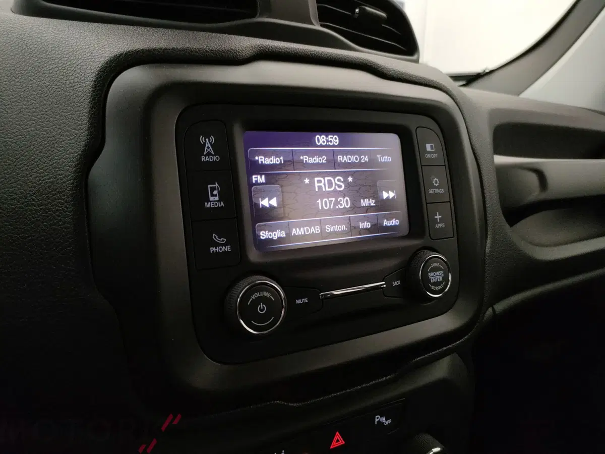 Jeep Renegade usata a Varese (13)