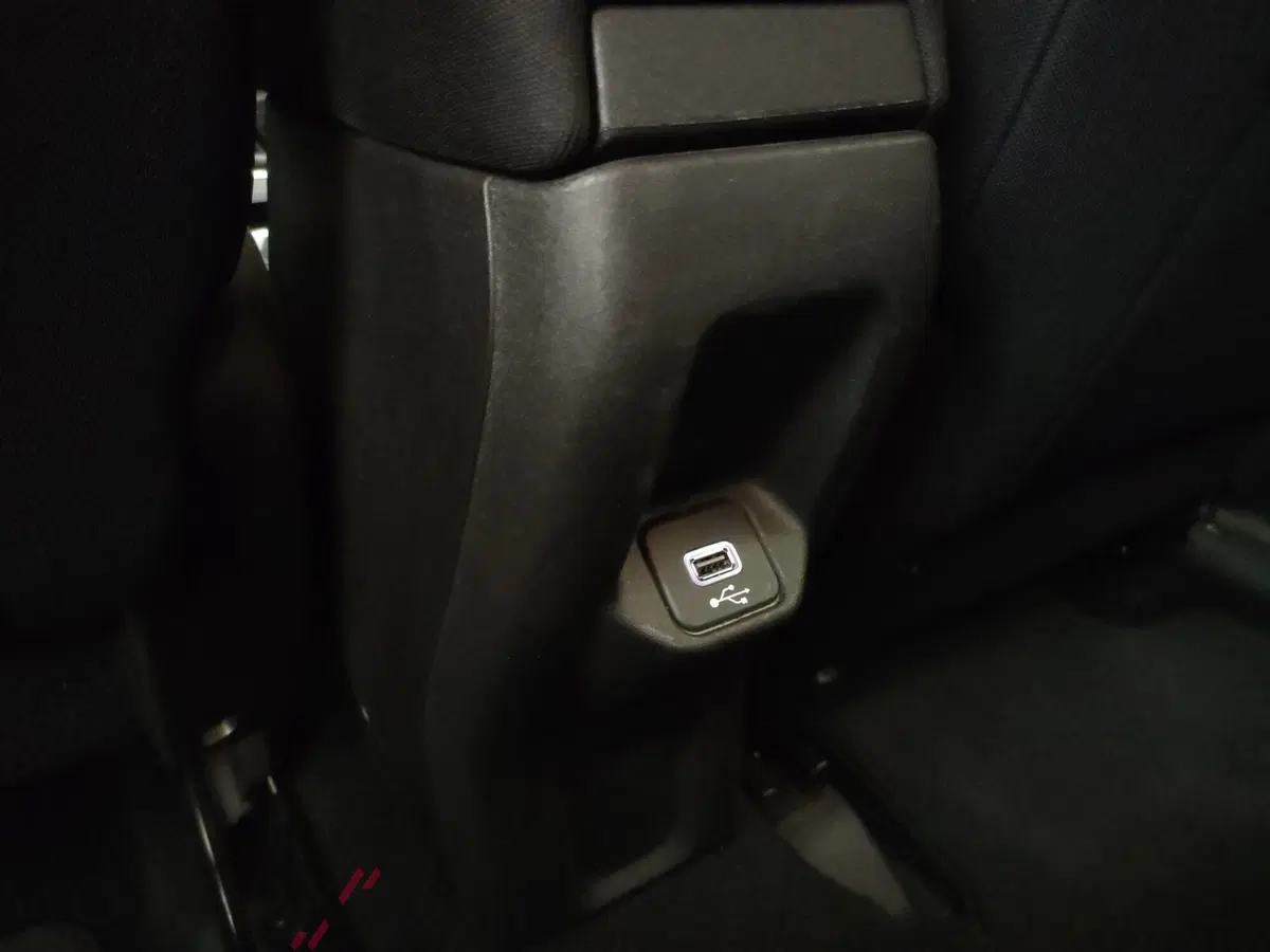 Jeep Renegade usata a Varese (15)