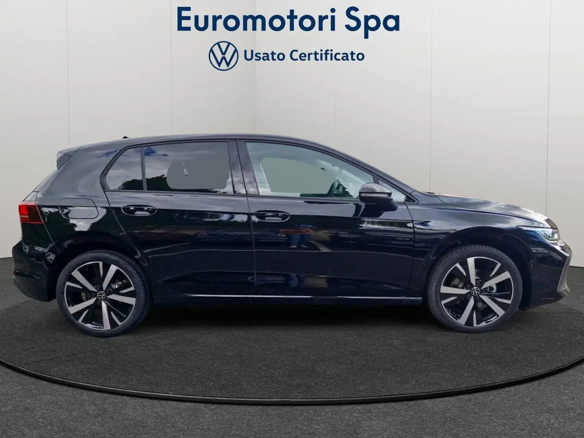 Volkswagen Golf nuova a Siena (6)