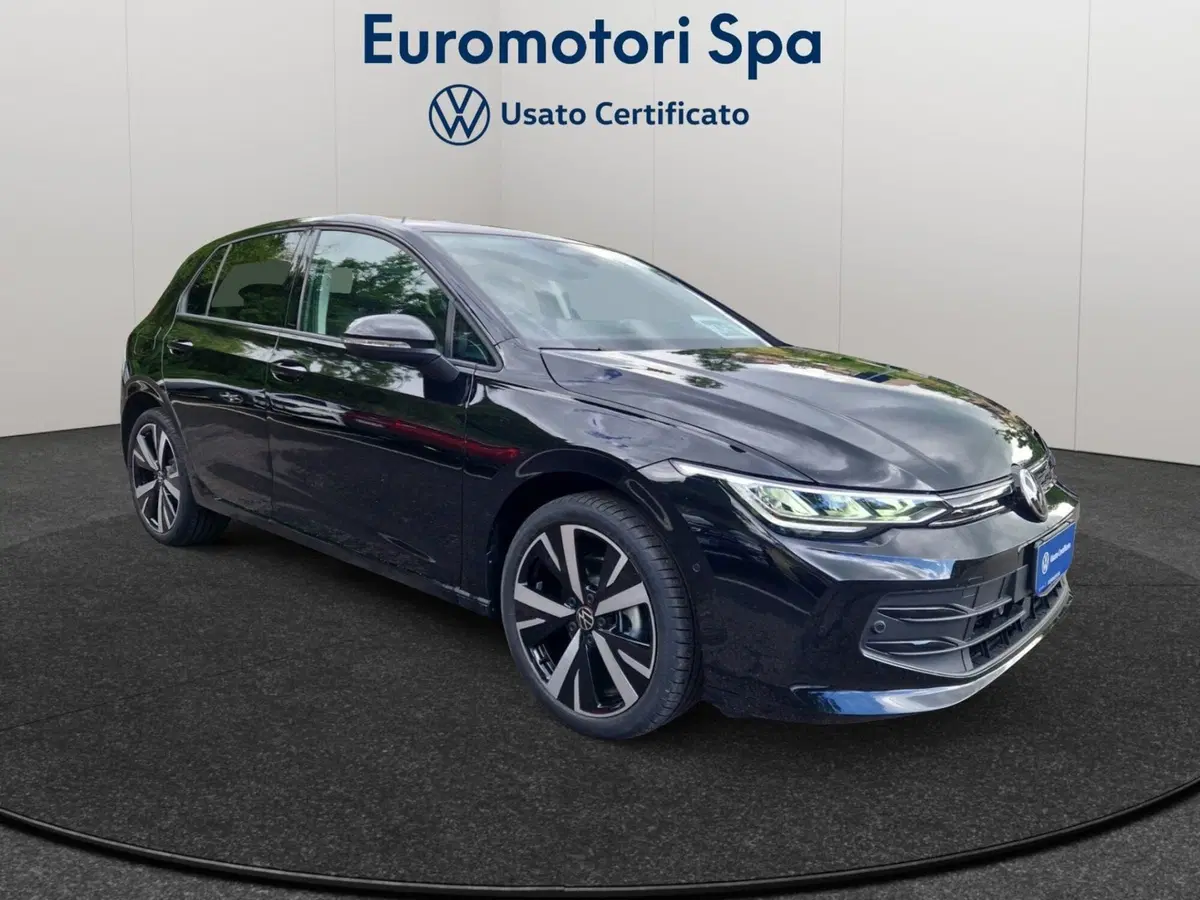 Volkswagen Golf nuova a Siena (7)