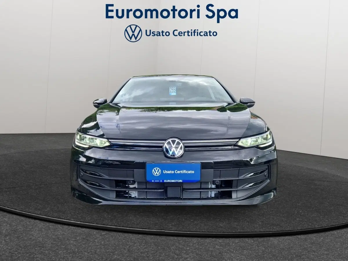 Volkswagen Golf nuova a Siena (8)